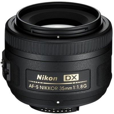 50mm Nikon for beginner photographers 