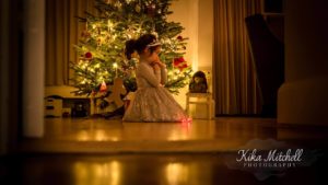 tips for photographing kids at christmas